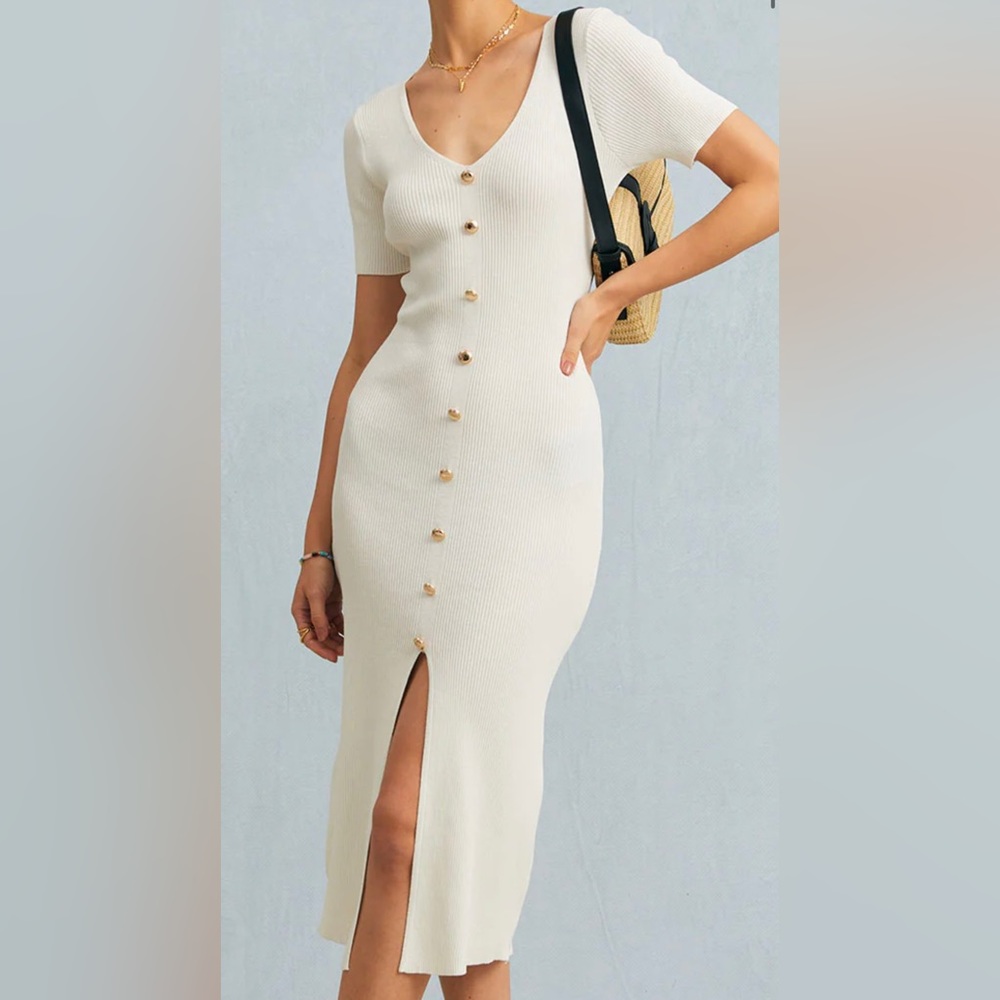 Size Small, Midi white short sleeve dress🤍